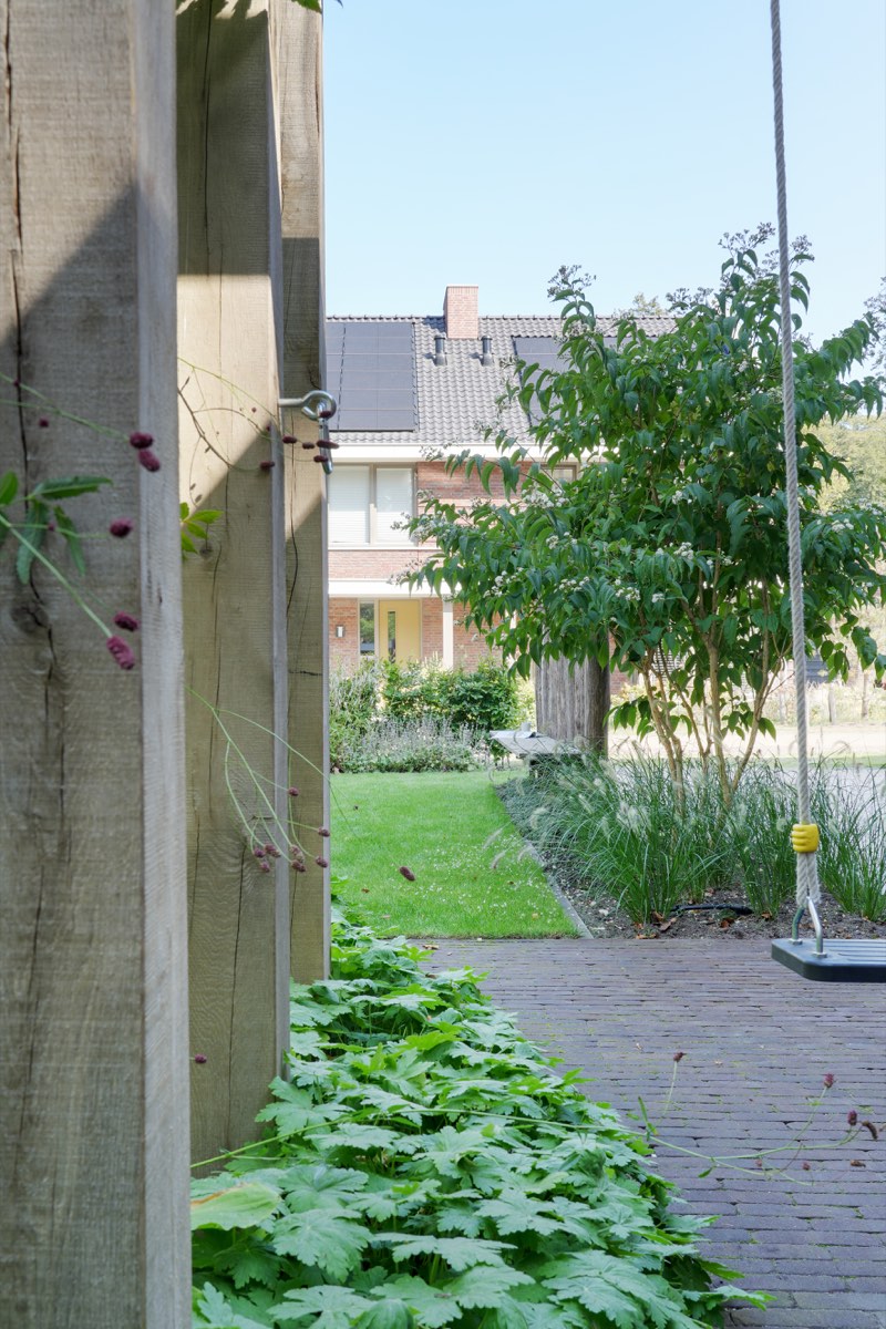 Gezinstuin met tuinkantoor in Hilversum, beeld 4