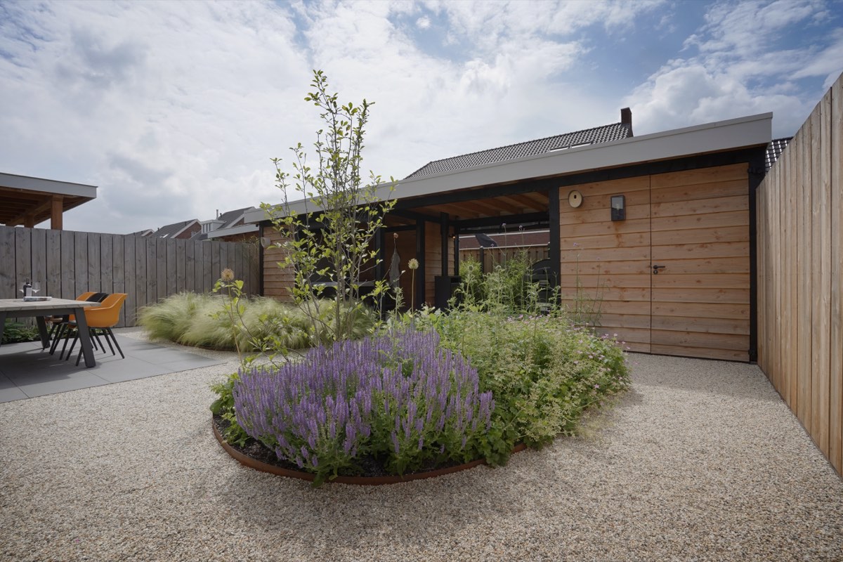 Leeftuin met jacuzzi in Zeewolde, beeld 4