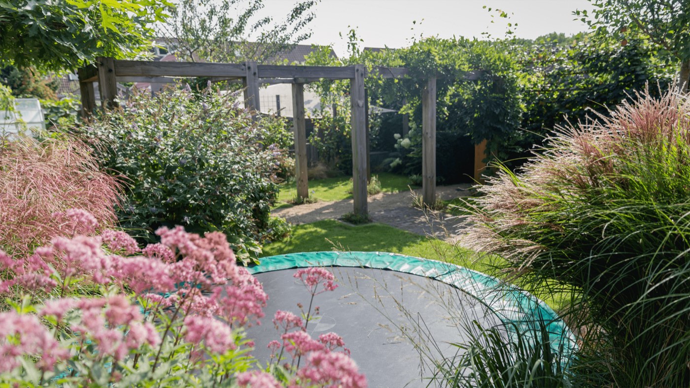 Rustige besloten tuin in Bennekom