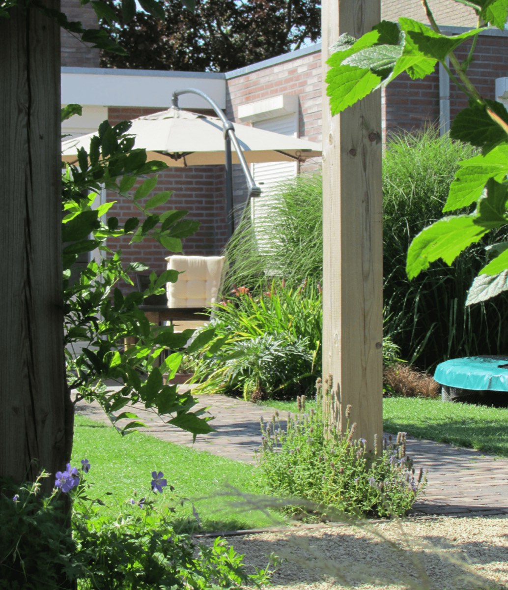 Rustige besloten tuin in Bennekom, beeld 3